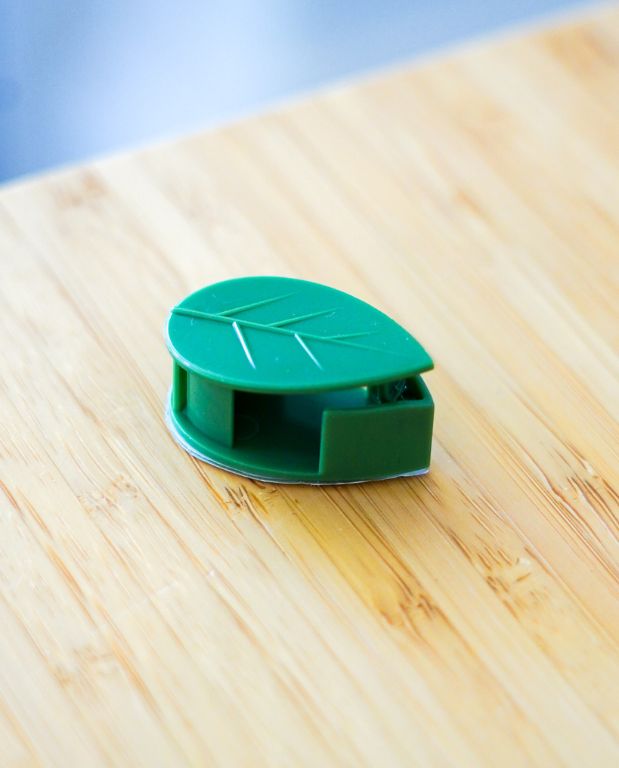 clips de fixation murale forme de feuille auto-adhesive