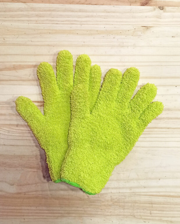 gants microfibres verts