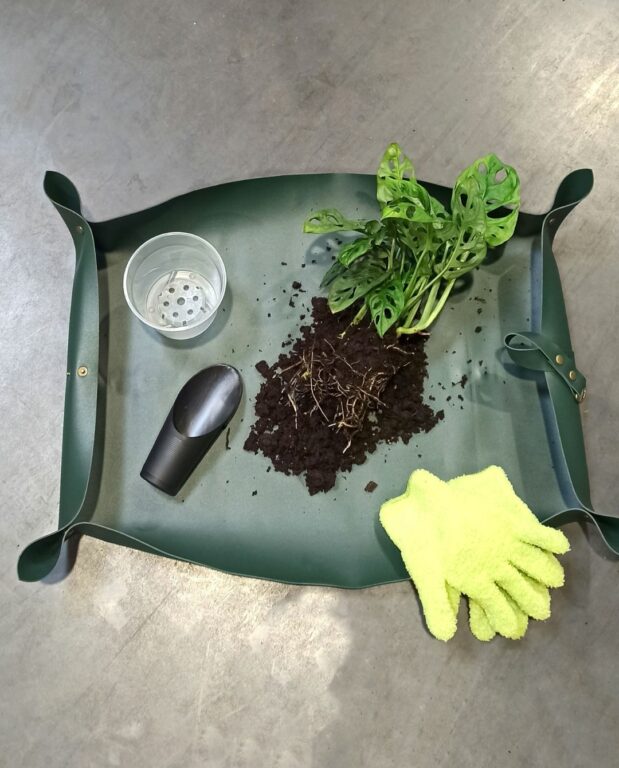 Grand Tapis de Rempotage en Simili Cuir Vert pour Plantes